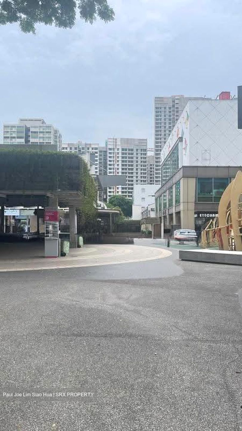 Ang Mo Kio Avenue 8 (D20), Shop House #612641451